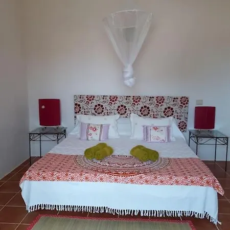 بيت للعطل Descanso En Espacio Natural Con Vistastharada